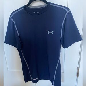 Men’s Under Armour Heat Gear Athletic Short Sleeve Shirt - size S